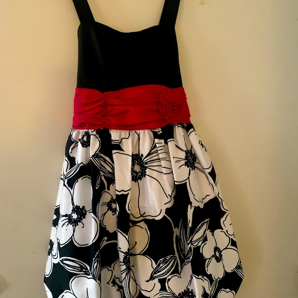 Girls size 14 dressy dress